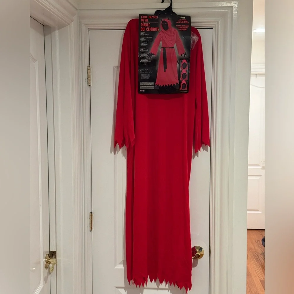 NWT Fun World Boys Fade In & Out Devil Costume Halloween‎ Cosplay